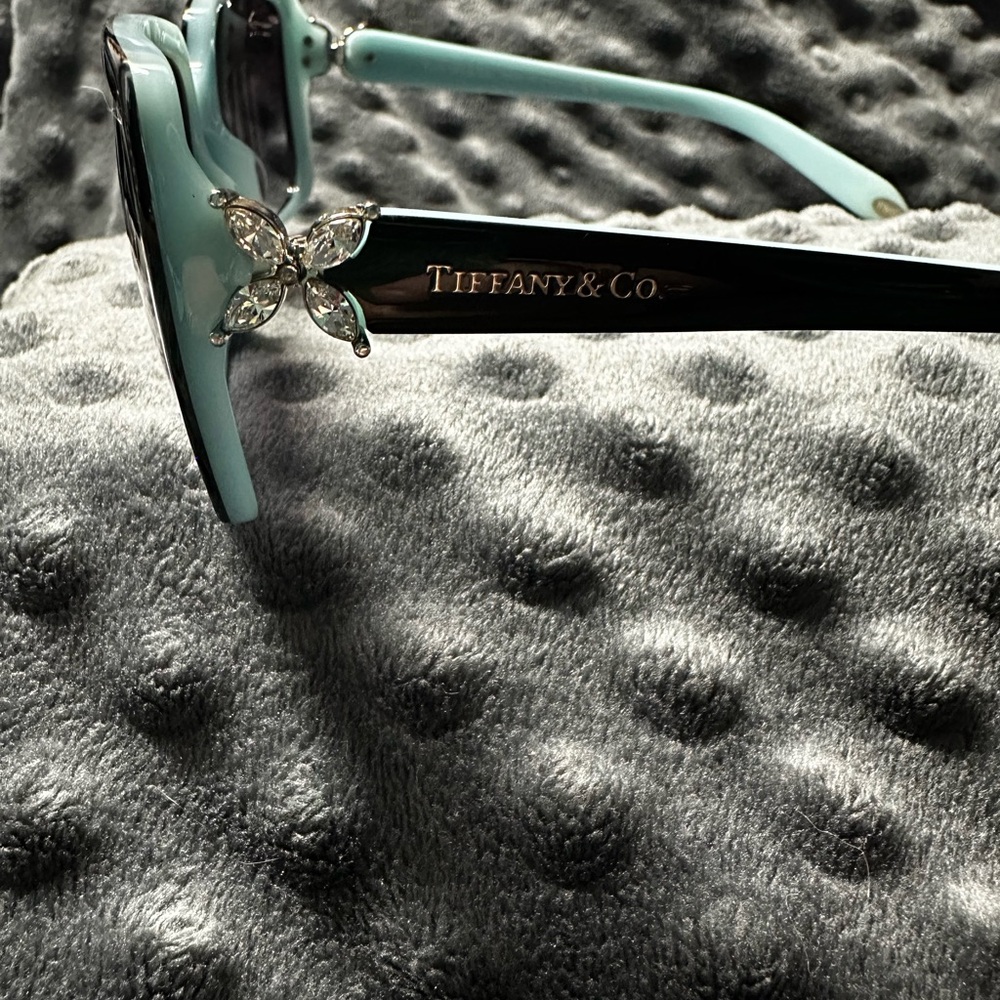 Authentic Tiffany & Co. Rectangle Sunglasses - Picture 5 of 15